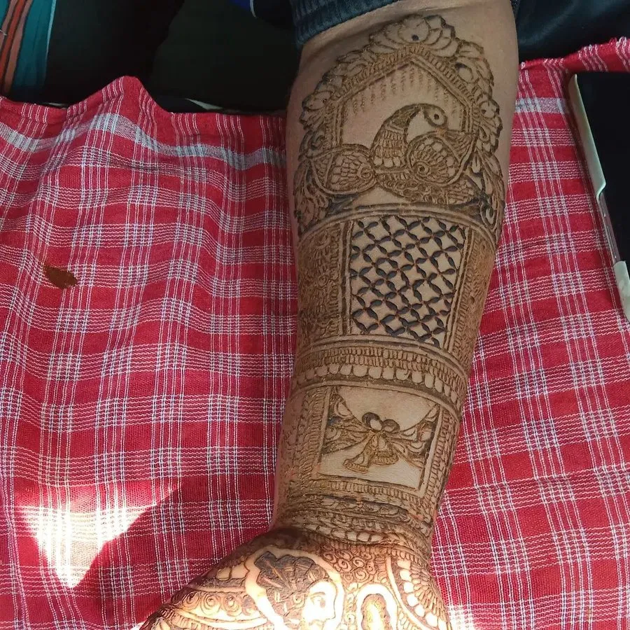 Full Hand Mehndi Design with Figures