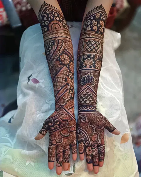 figure full hand mehndi design