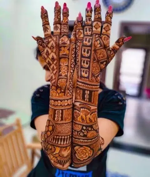 full hand mehndi design