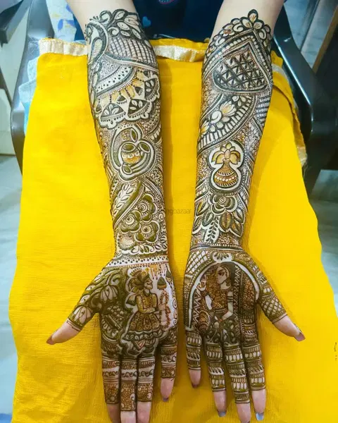 figure full hand mehndi design