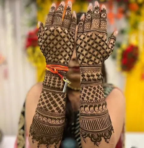 figure mehndi design