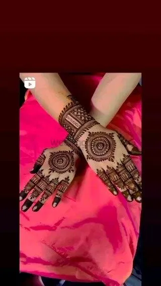 Mehndi Design with Gol Tikki