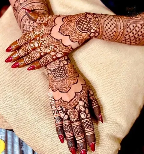 figure full hand mehndi design