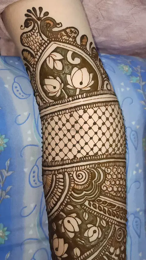 full hand mehndi design