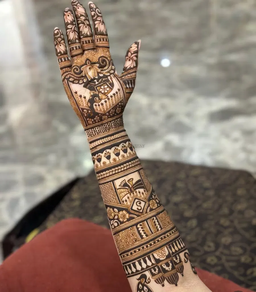 Front Hand Mehndi Design (2)