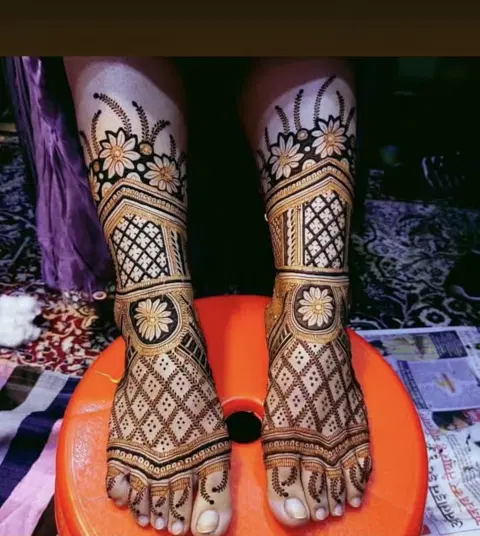 foot mehndi design