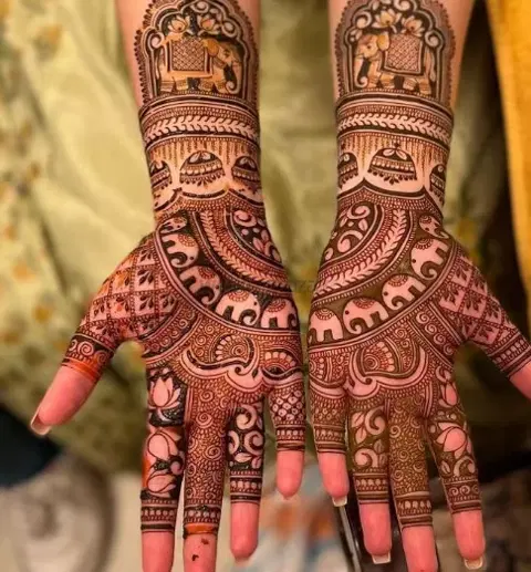 figure back hand mehndi design
