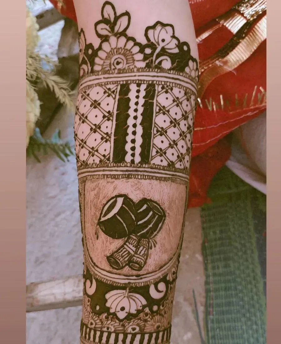 Front Hand Mehndi Design with Figures and Hearts