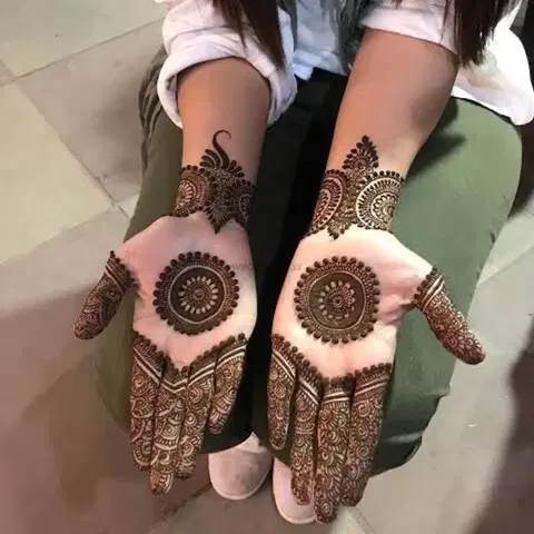 circle mehndi design