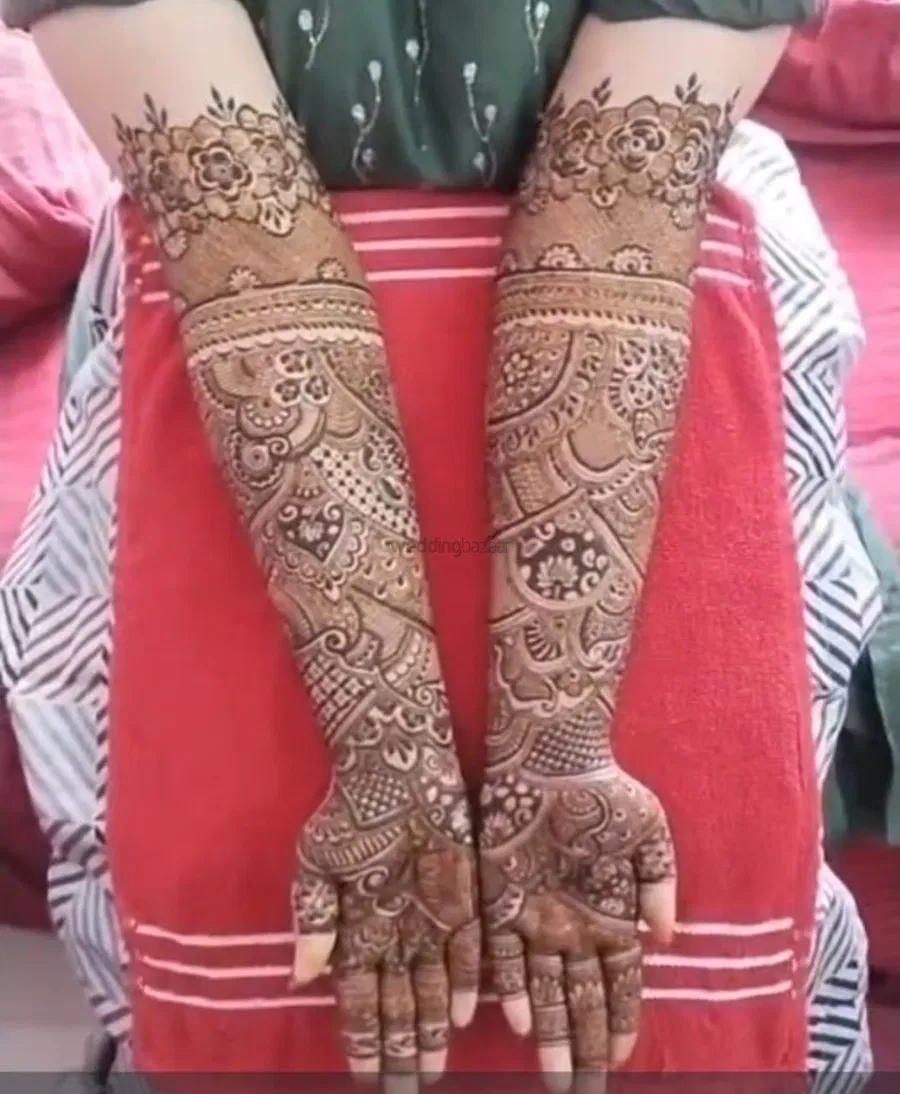 Front Hand Mehndi Design with Figures