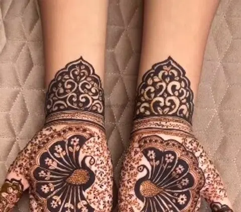 peacock mehndi design
