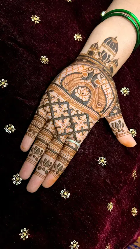 finger mehndi design