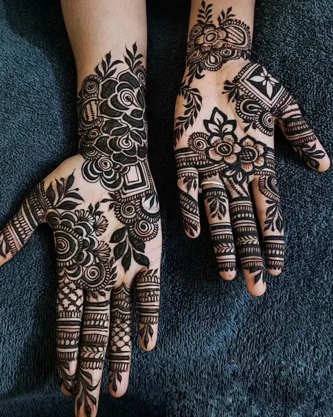 front hand mehndi design