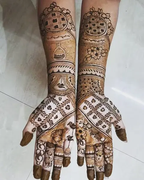 figure full hand mehndi design