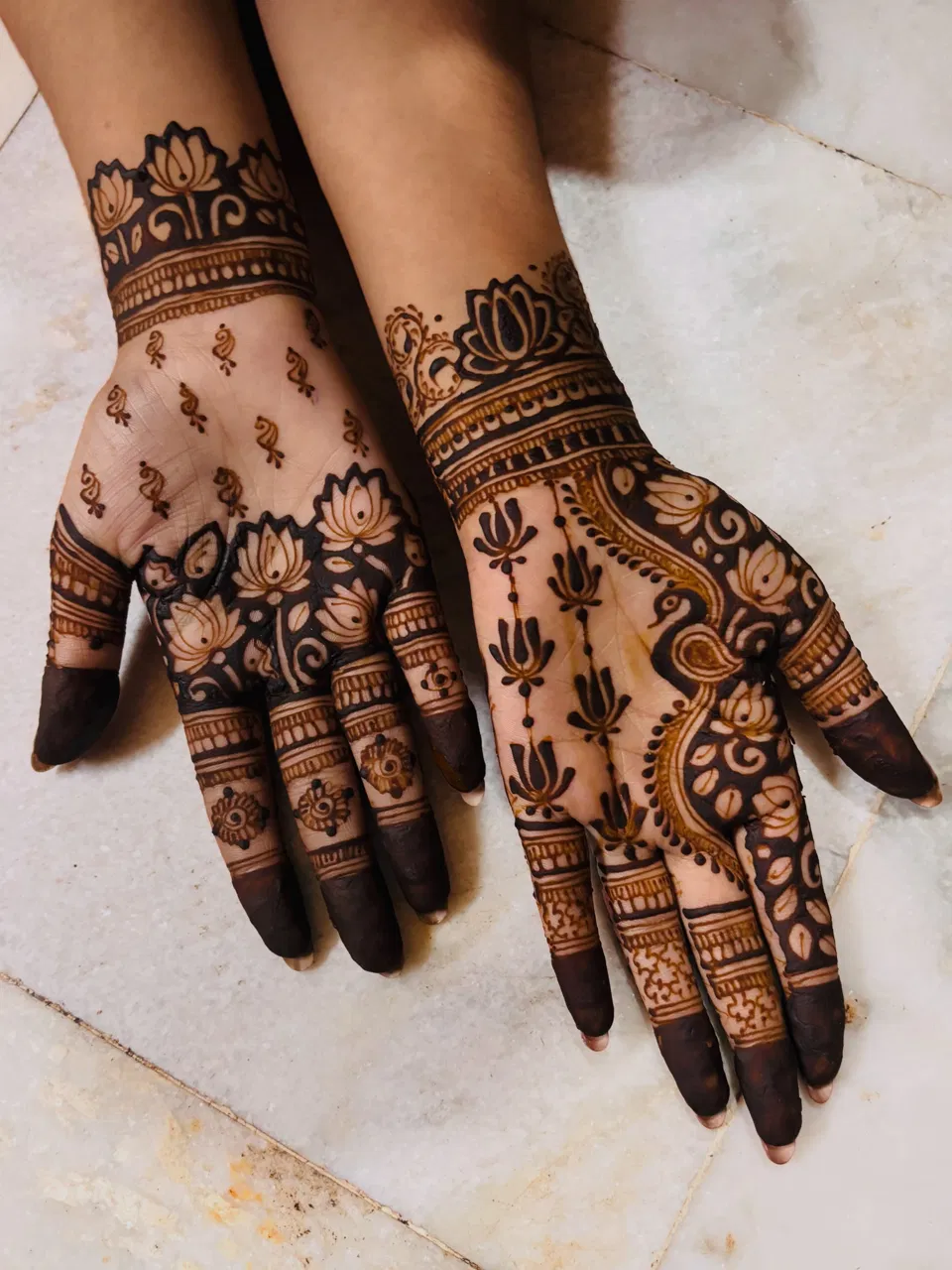 Mehndi Design with Lotus (2)
