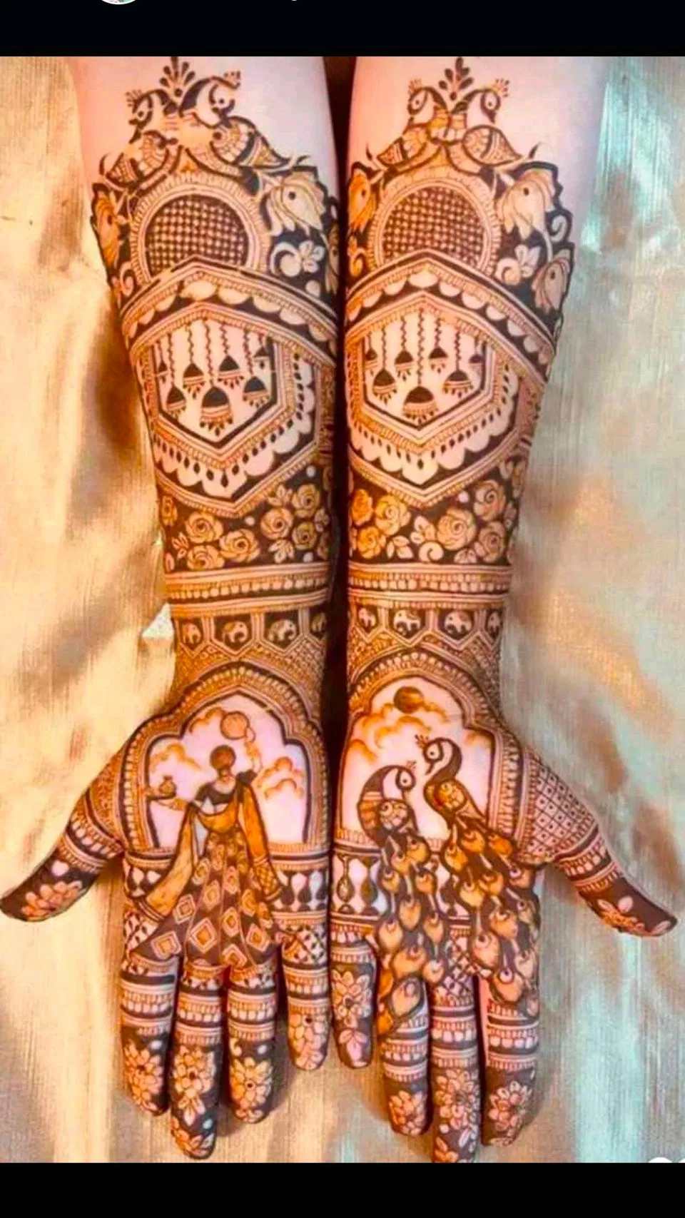 Bridal Stylish Finger Mehndi Design with Figures for Karwa Chauth