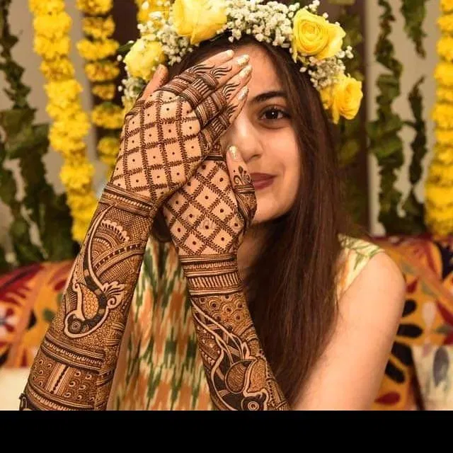 Back Hand Mehndi Design