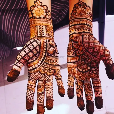 figure mehndi design