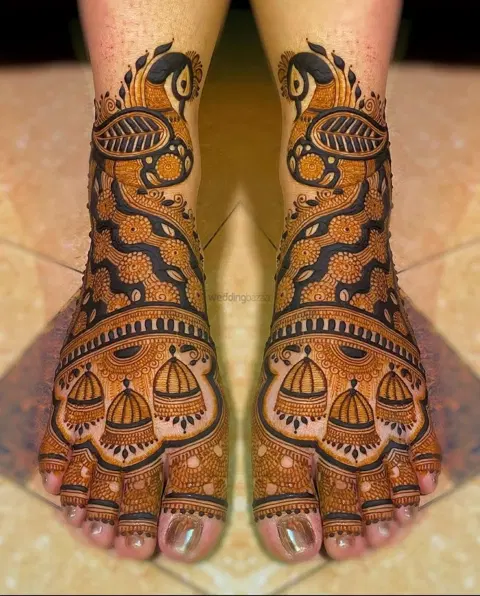 figure full hand mehndi design