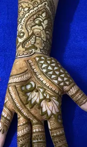 full hand mehndi design