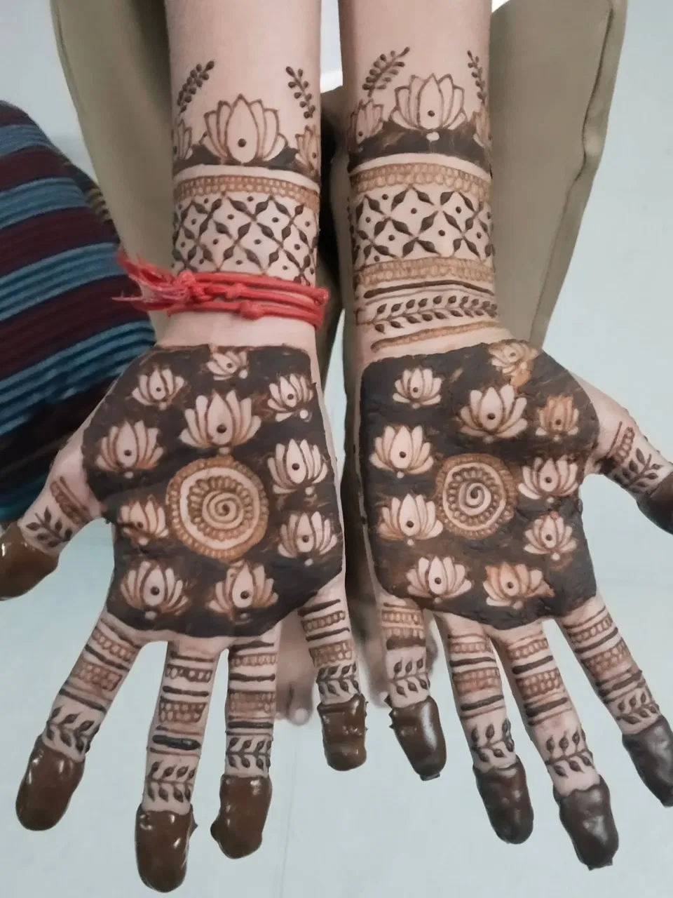 Mehndi Design with Lotus (2)