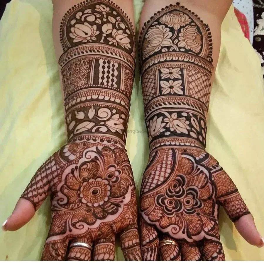 Back Hand Mehndi Design with Figures (2)