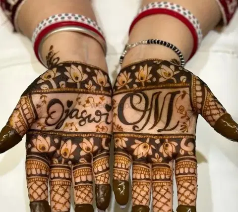 figure mehndi design