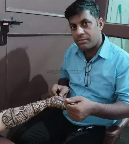 Full Hand Mehndi Design with Figures (2)