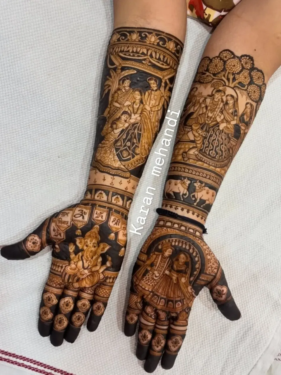 Full Hand Mehndi Design with Figures (2)