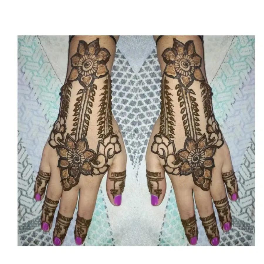 Front Hand Mehndi Design