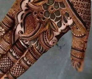 Front Hand Mehndi Design (2)