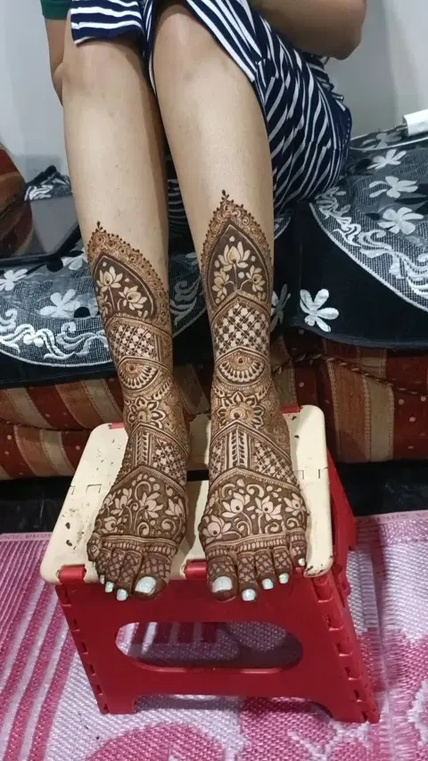 foot mehndi design