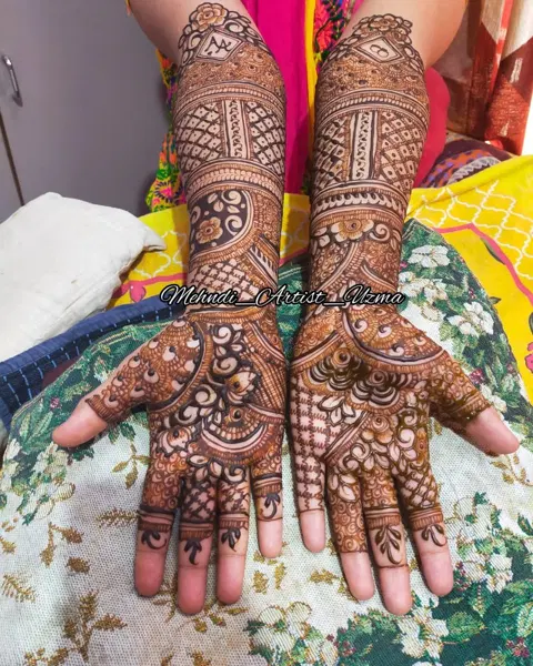figure mehndi design