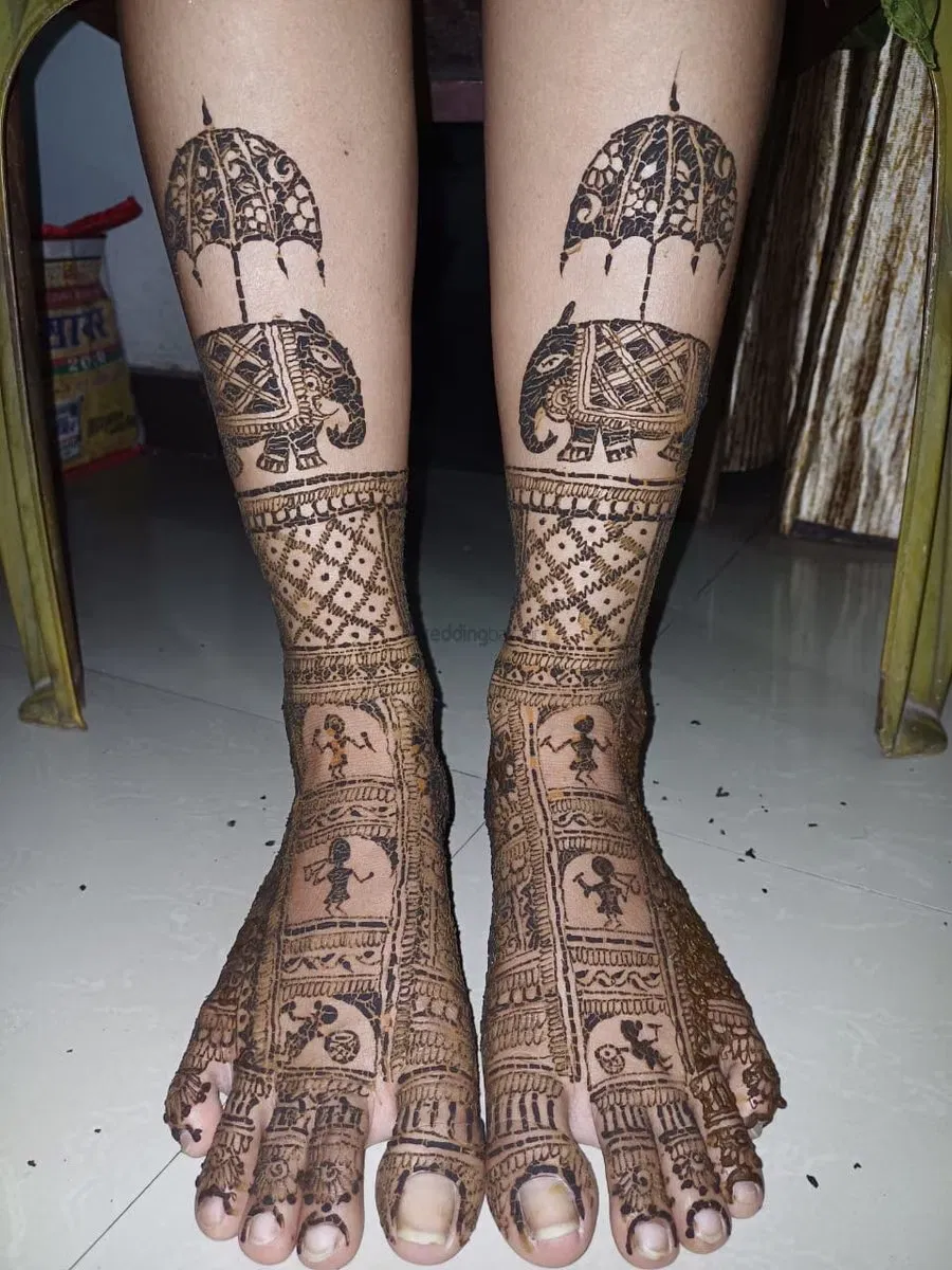 Foot Mehndi Design with Figures and Peacock