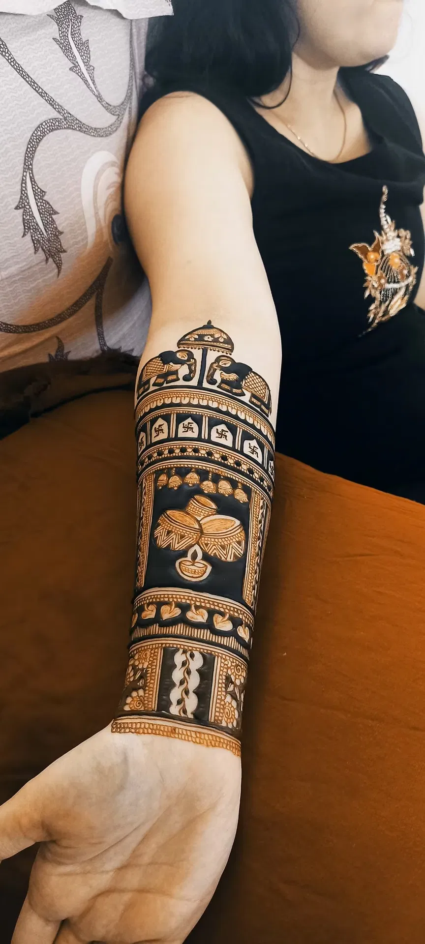 Full Hand Mehndi Design