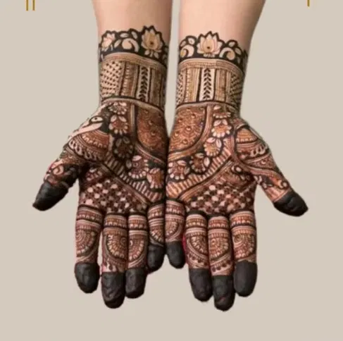 Front Hand Mehndi Design