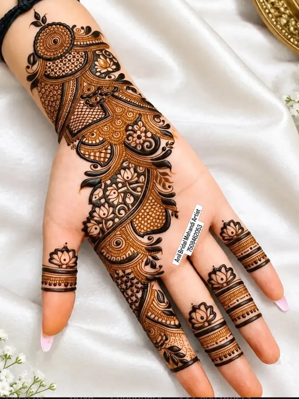 Arabic Back Hand Mehndi Design (2)