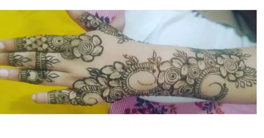 Arabic Foot Mehndi Design