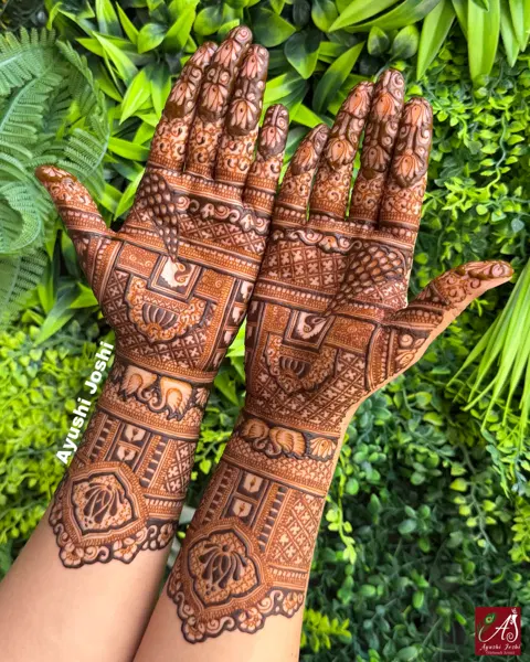 bridal indian mehndi design