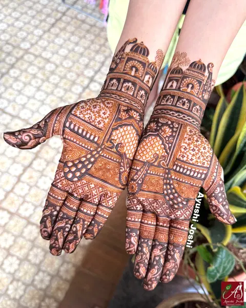 bridal indian figure mehndi design
