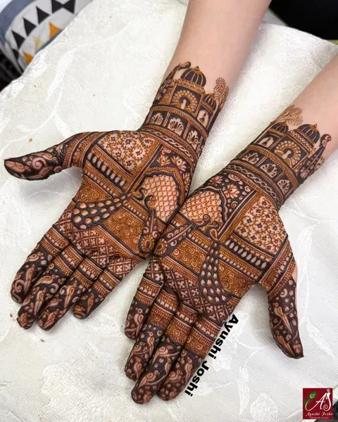 bridal indian figure mehndi design