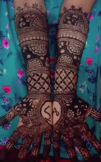 figure foot mehndi design