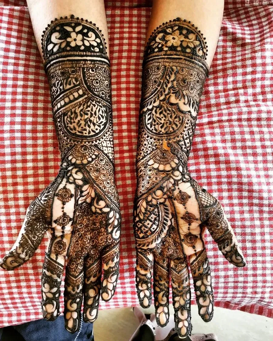 Full Hand Mehndi Design with Figures