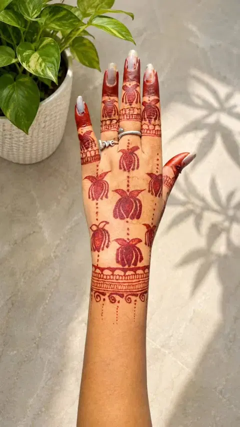 bridal simple heart mehndi design