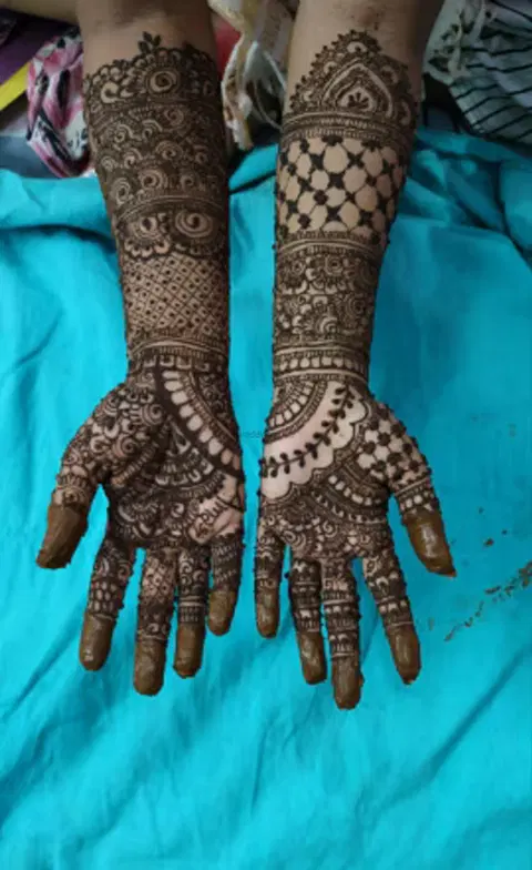 full hand mehndi design
