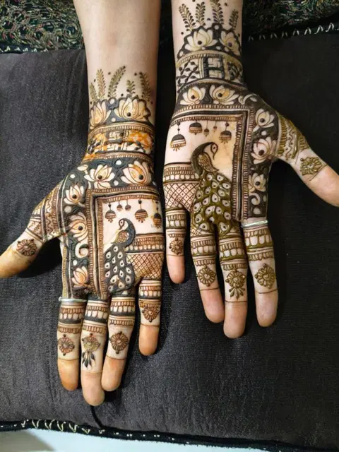 peacock mehndi design