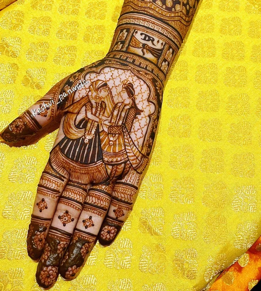 Mehndi Design with Figures