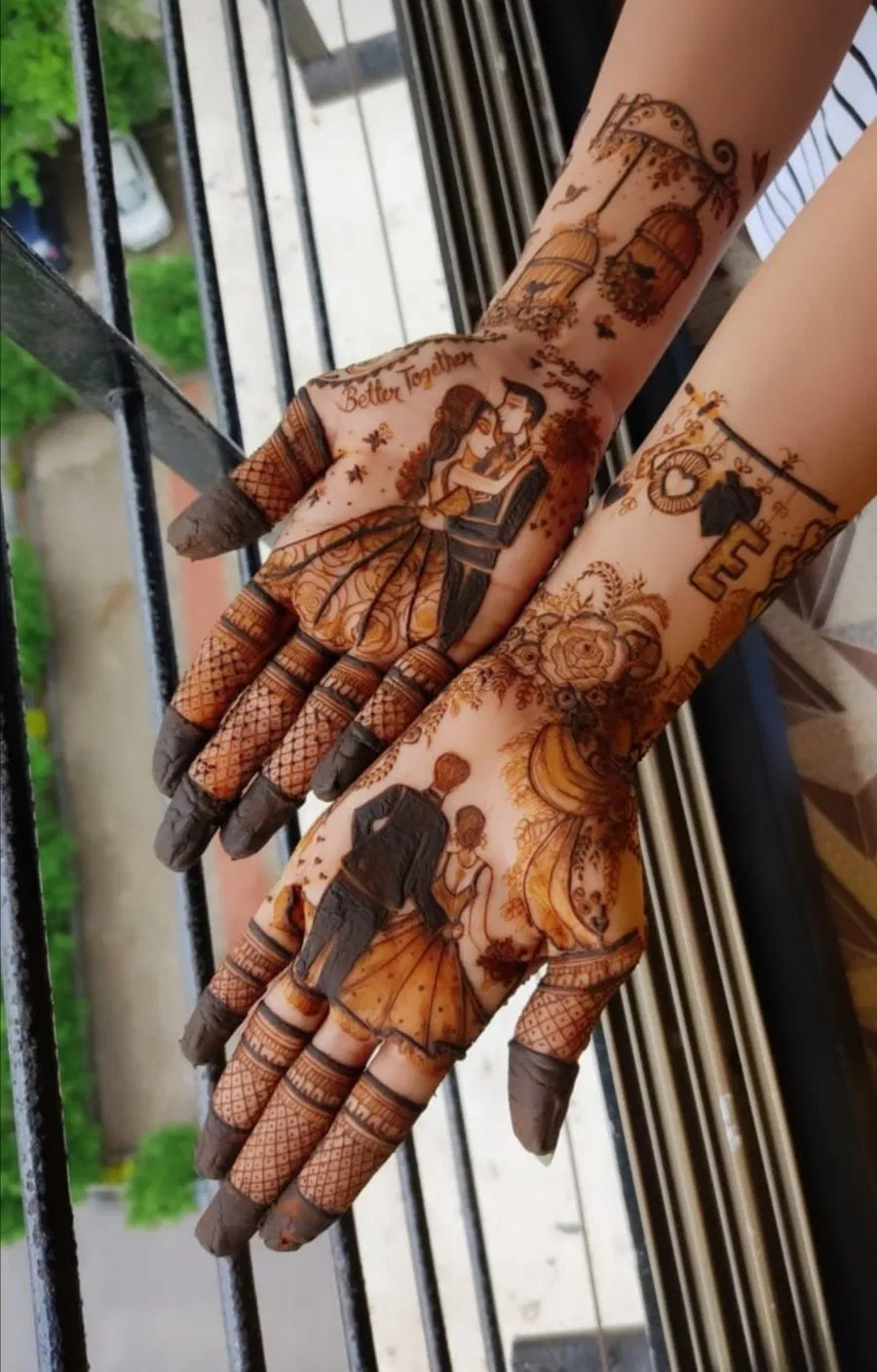 Mehndi Design with Figures