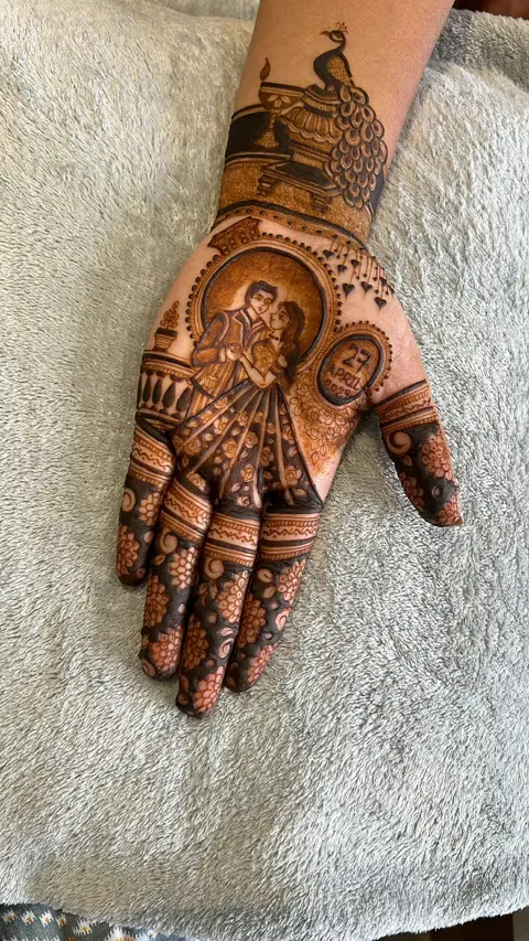 figure mehndi design