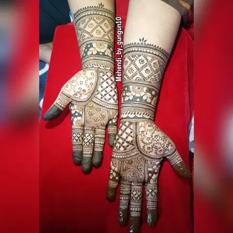 bridal figure mehndi design